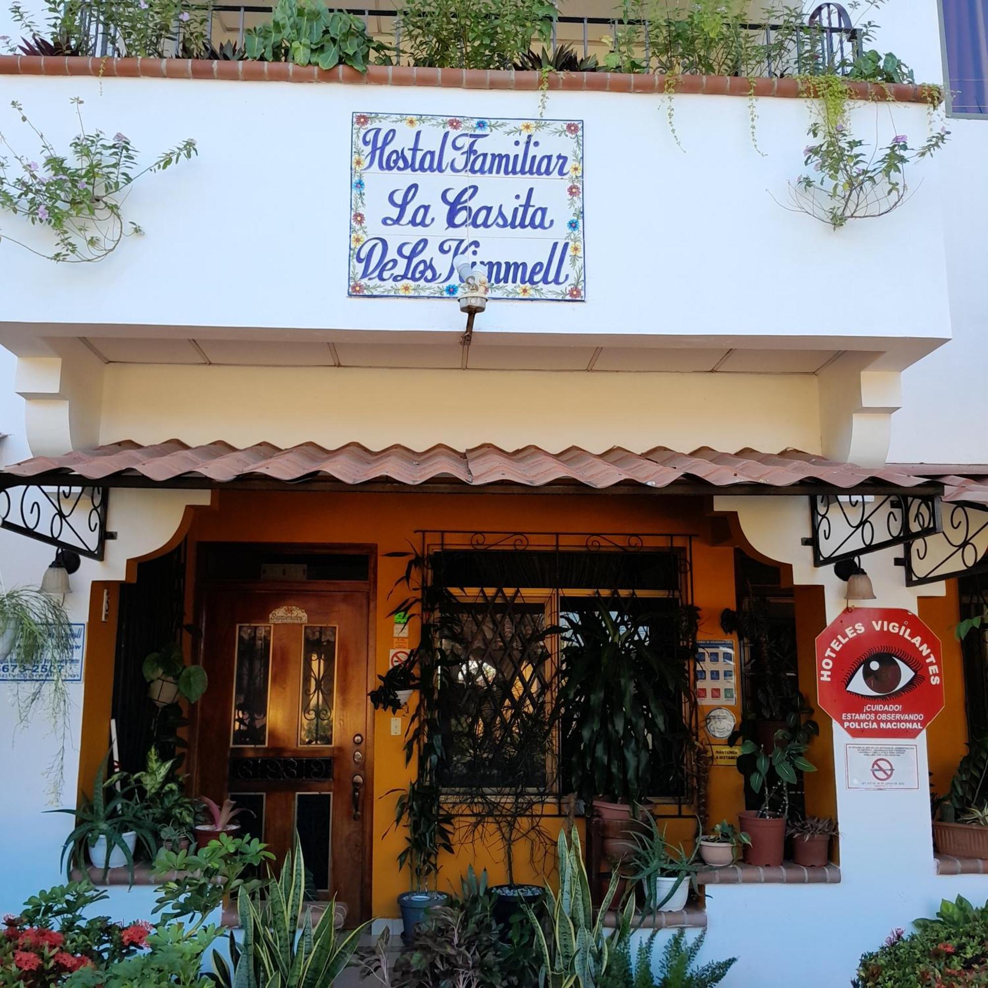Hostel Kimmell / Hostal Familiar La Casita De Los Kimmell Las Tablas Bagian luar foto
