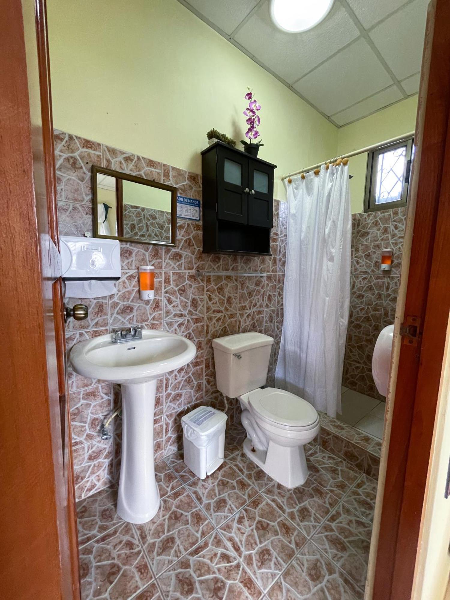Hostel Kimmell / Hostal Familiar La Casita De Los Kimmell Las Tablas Ruang foto